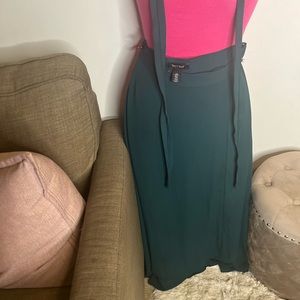 WhitHouse Black Market Dark Green skirt